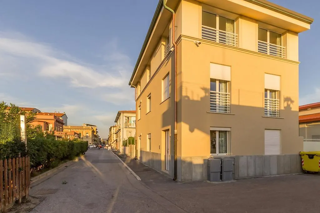 Il Delfino Apartment Viareggio
