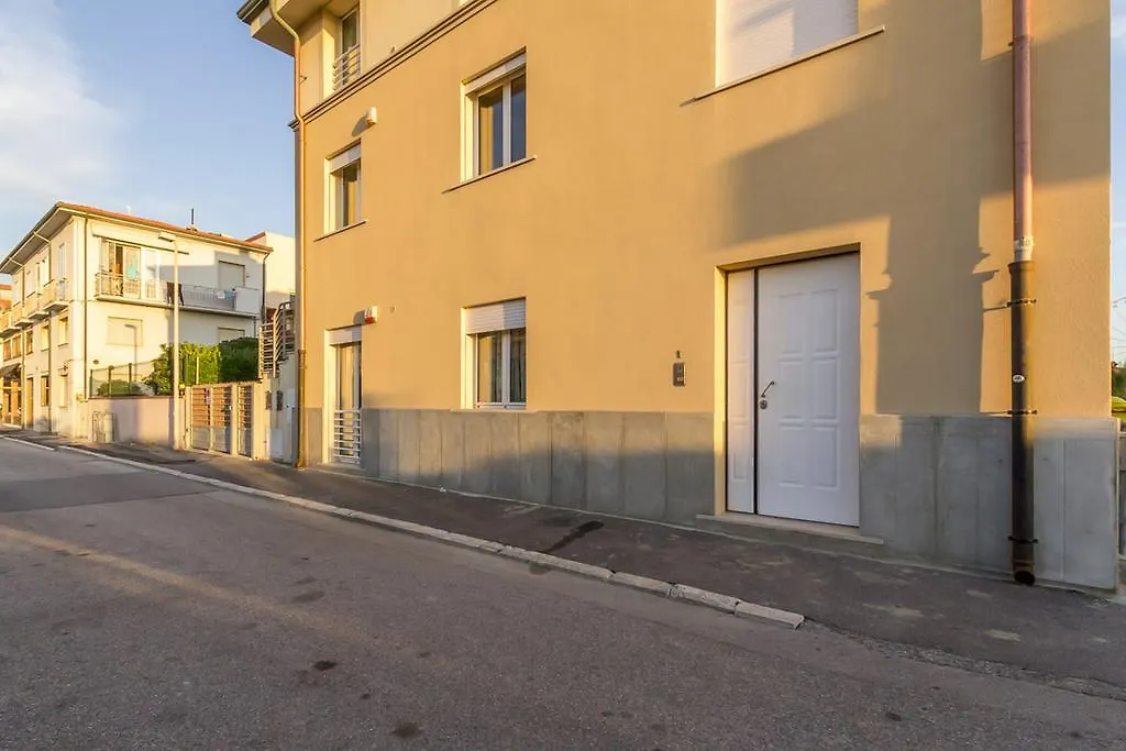Il Delfino Apartment Viareggio Italy