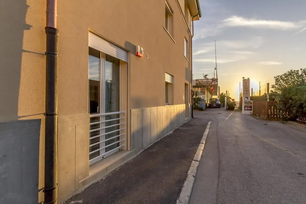 Il Delfino Apartment Viareggio Italy